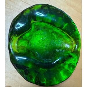 Vintage BLENKO green art glass dinosaur footprint amoeba ashtray trinket tray